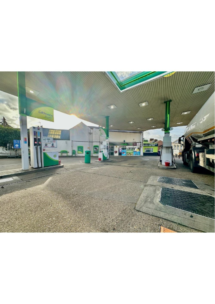 Lake Street BP Service Station