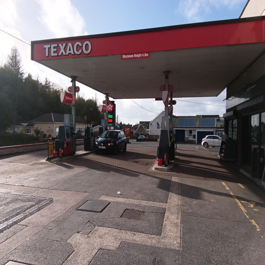 Glanamman Service Station